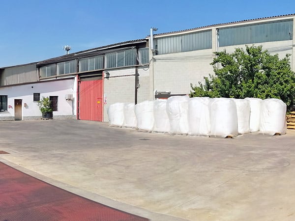 azienda-che-compra-plastica-industriale-da-riciclare
